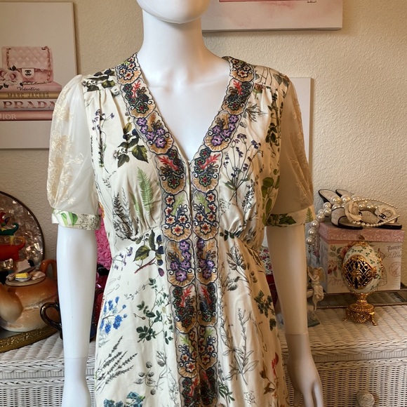 Anthropologie Geisha Designs Donna floral print Midi dress Size Medium - Picture 2 of 12